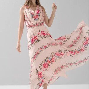 WHBM Short Sleeve Smocked V-Neck Pleated Blush Floral Midi Dress 8